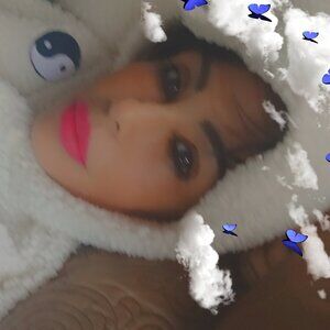 Meet your Posher, Liz